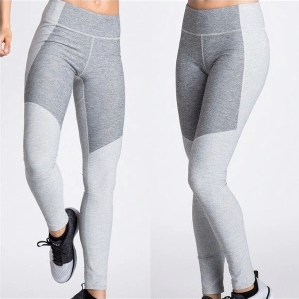 Outdoor voices two toned leggings small